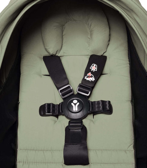 YOYO 0+ Newborn Pack Sleeping part